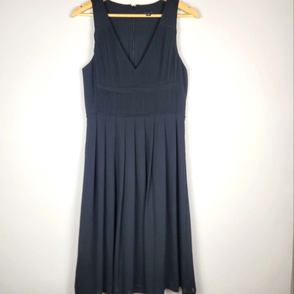 Ann Taylor black Sleeveless Dress Size 6